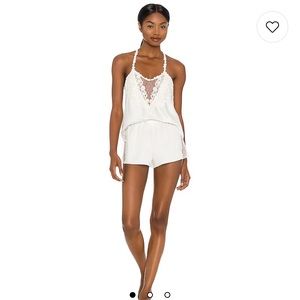 Flora Nikrooz Showstopper Cami Set in Ivory